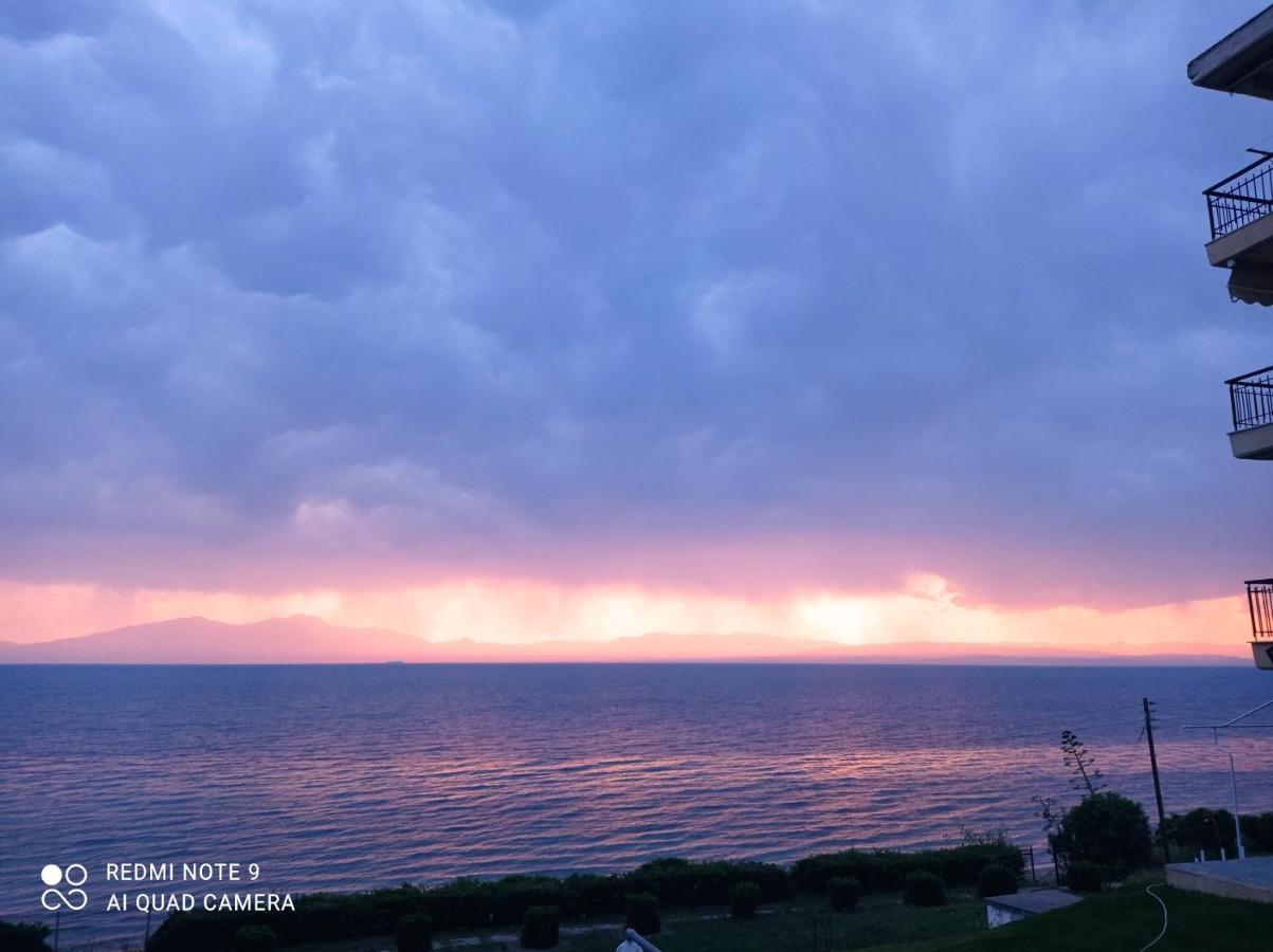Sunset Apartment Epanomi Bagian luar foto