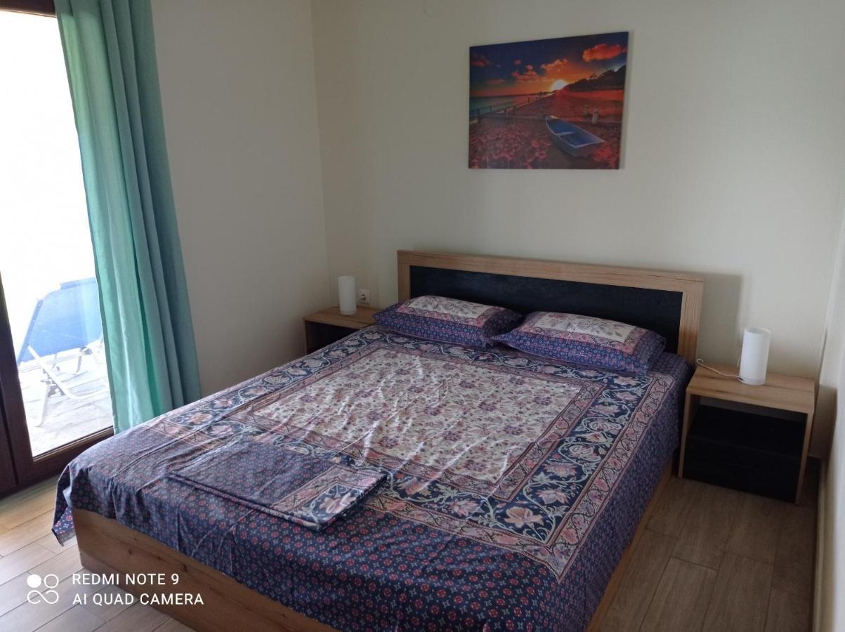 Sunset Apartment Epanomi Bagian luar foto
